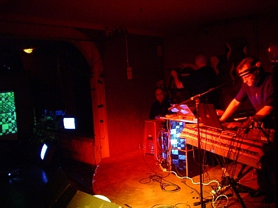 2004-09-23_sos15.jpg